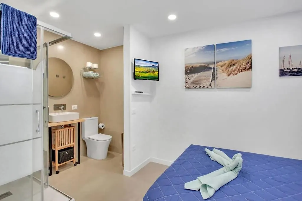 Studio In Torres Del Sol Griffin Near The Beach Arona  Apartment