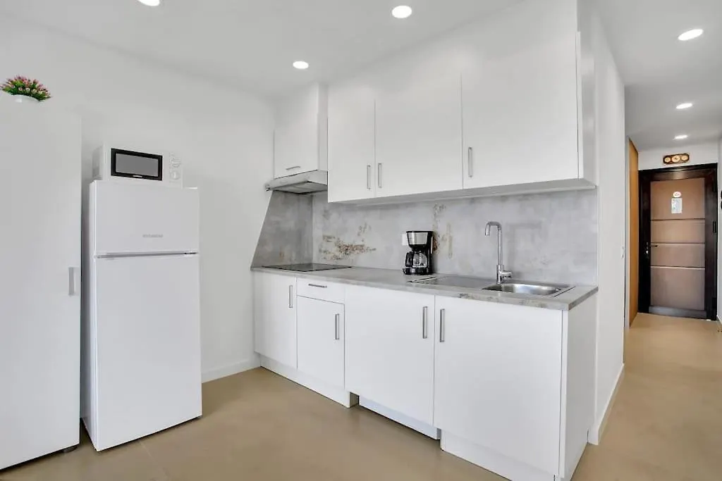Apartment Studio In Torres Del Sol Griffin Near The Beach Arona
